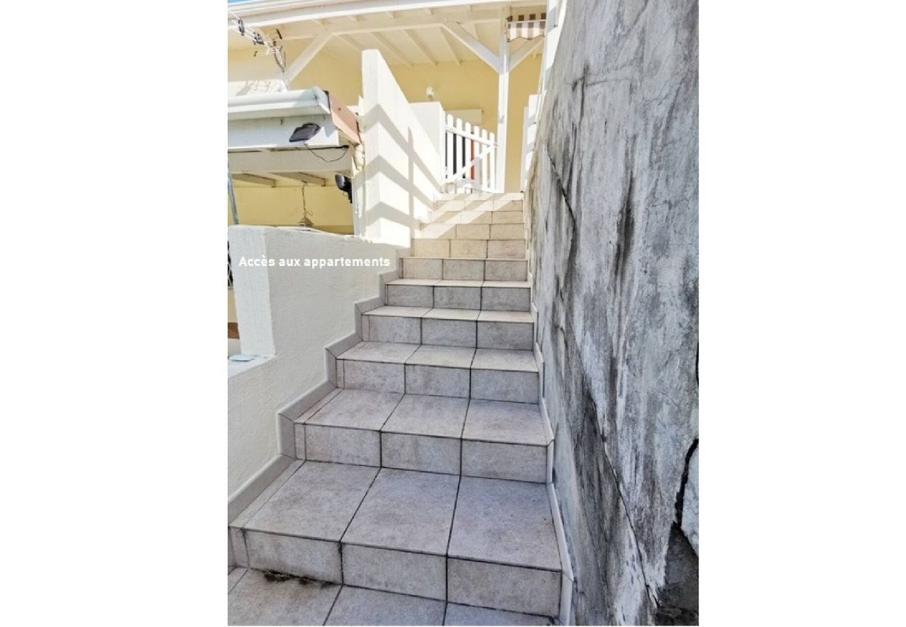 Villa in Sainte-Anne - Villa à Sainte Anne Ref M055 3ch piscine + 2appts