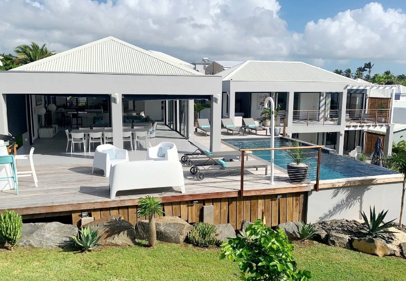 Villa in Sainte-Anne - Villa à Sainte Anne G275 - 6 ch piscine vue mer