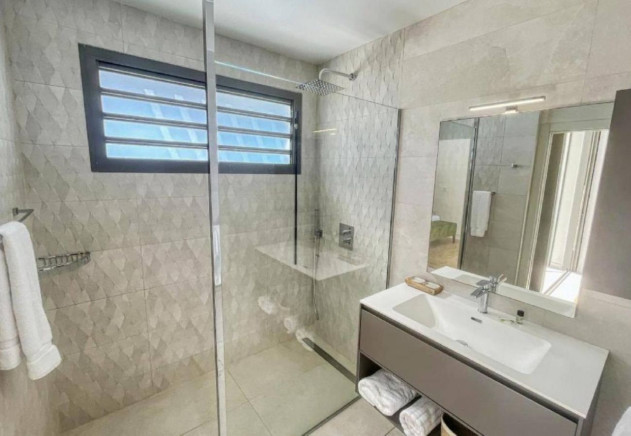 Villa in Saint-François - Villa Saint François 4 ch piscine vue mer G201B