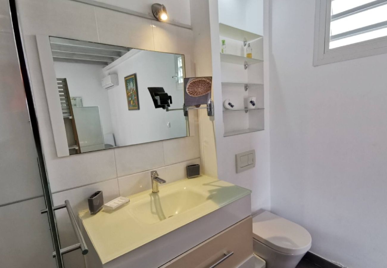 Villa in Saint-François - Villa à Saint François G153 - 3 ch piscine 6 pers