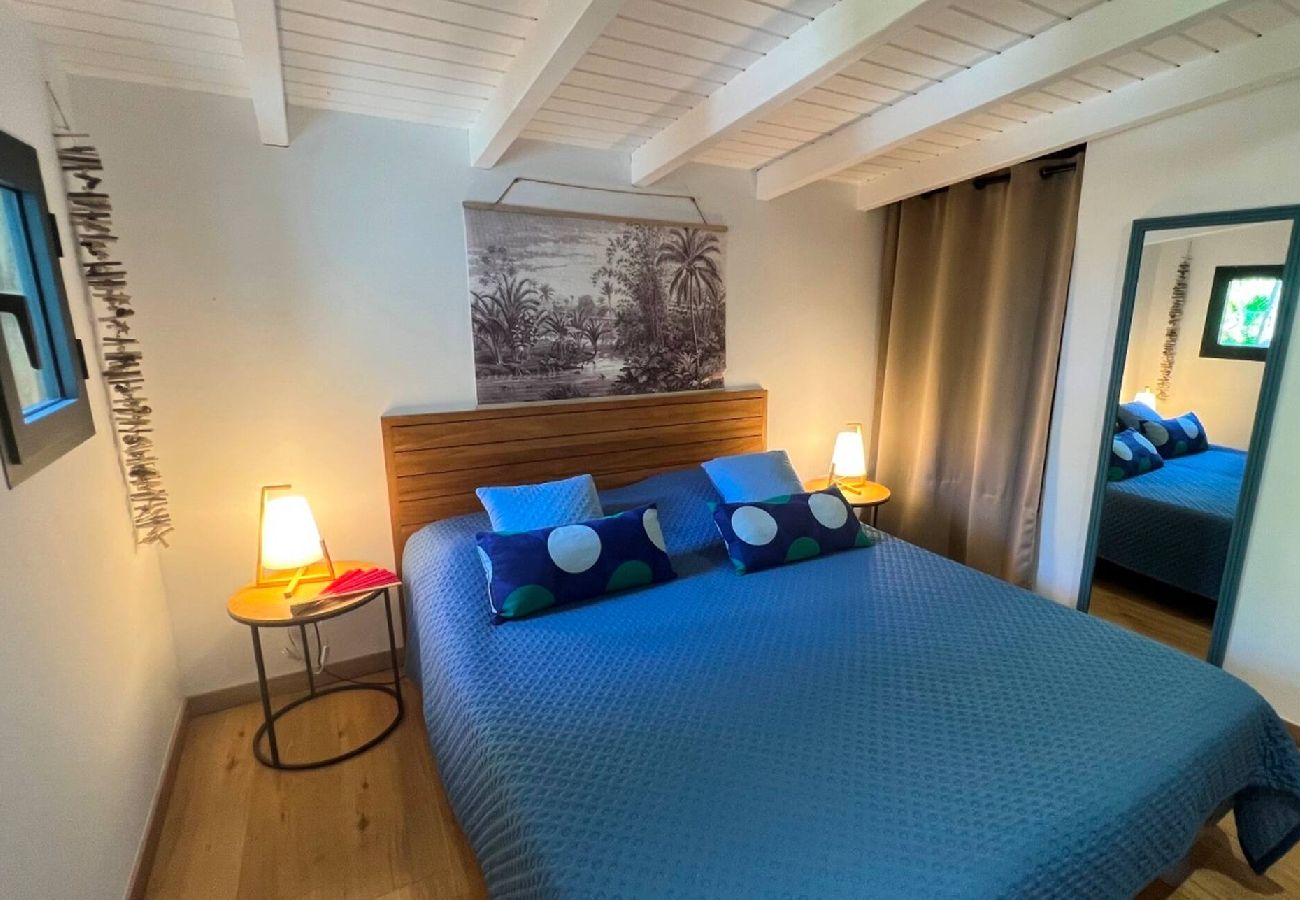 Villa in Deshaies - Villa à Deshaies G128B 3 chambres piscine vue mer