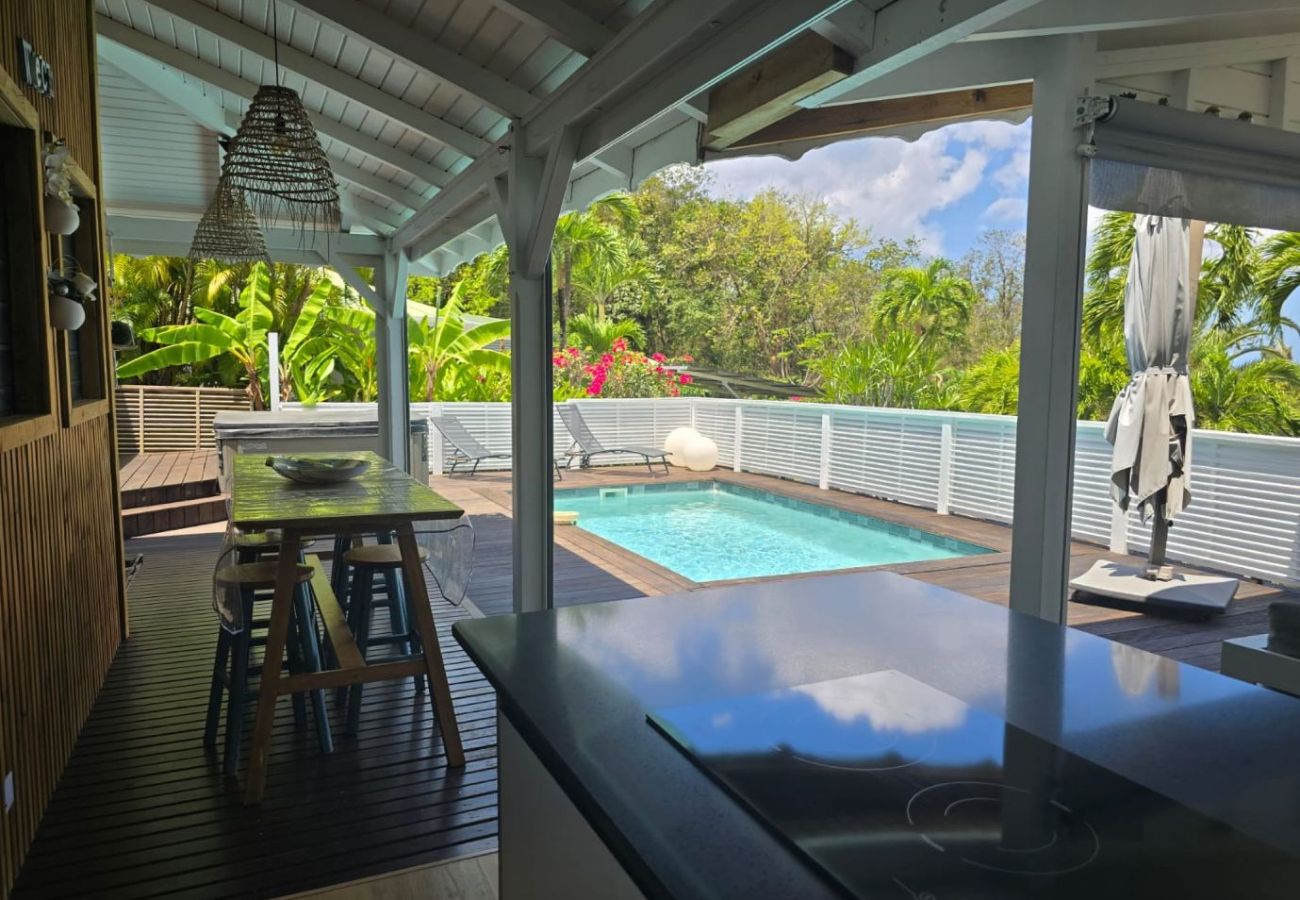 Villa in Deshaies - Villa à Deshaies G128B 3 chambres piscine vue mer