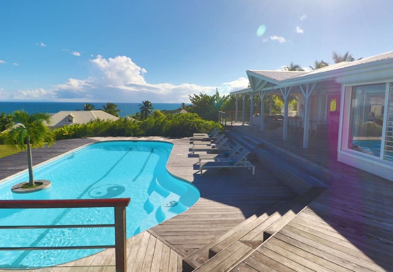 Villa in Sainte-Anne - Villa à Sainte Anne G194 - 4 ch piscine vue mer