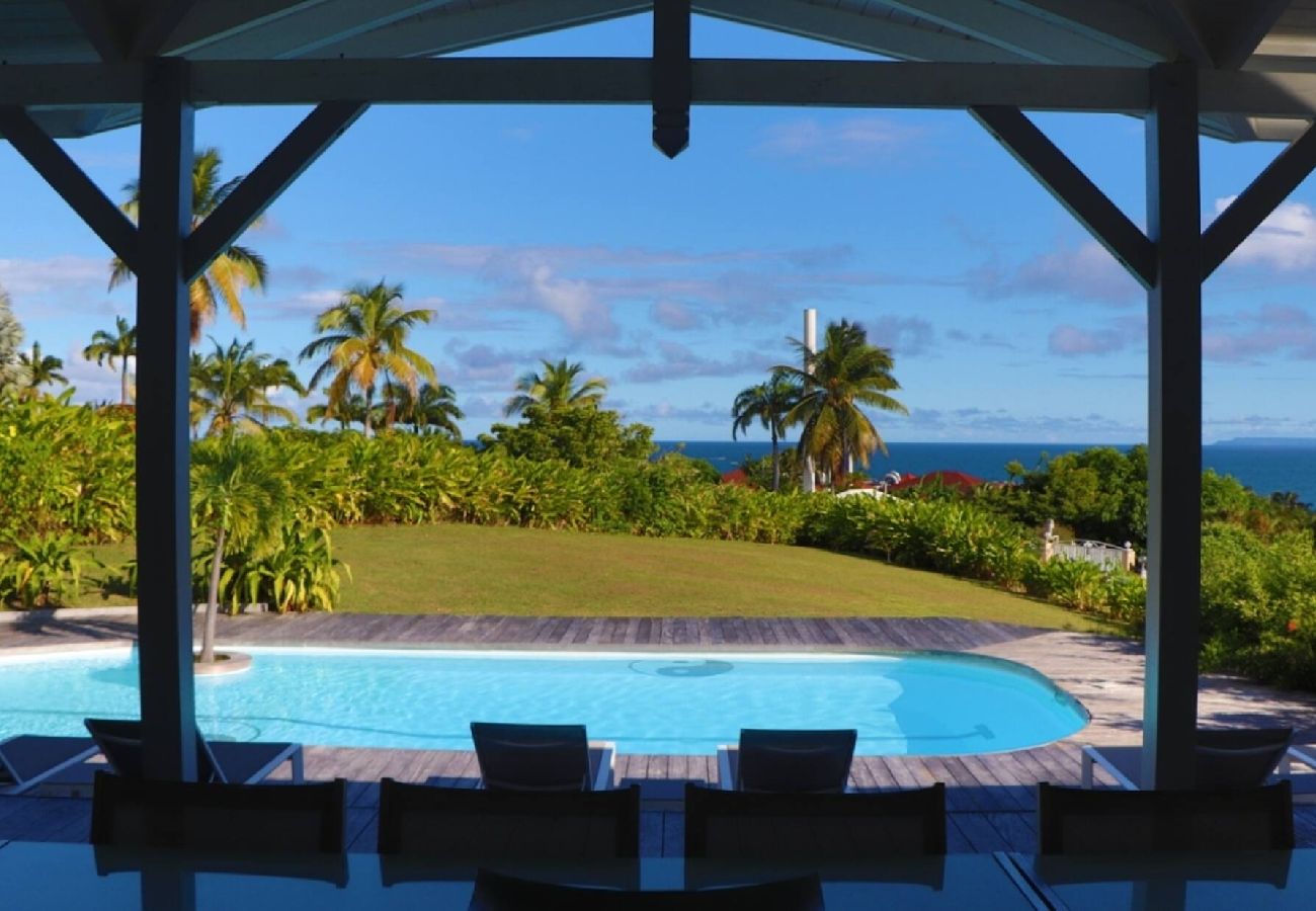 Villa in Sainte-Anne - Villa à Sainte Anne G194 - 4 ch piscine vue mer