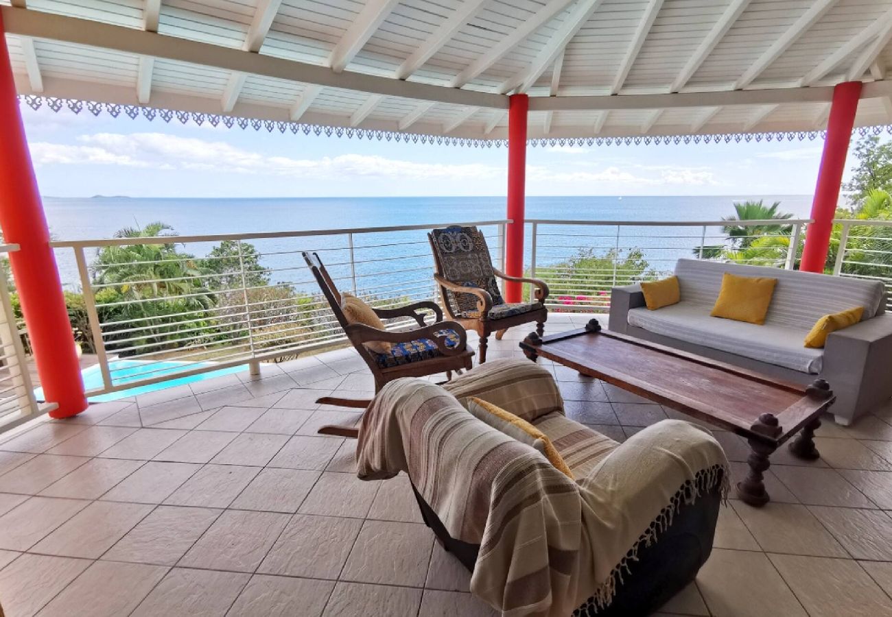 Villa in Pointe-Noire - Villa à Pointe Noire G187D vue mer 12 pers piscine