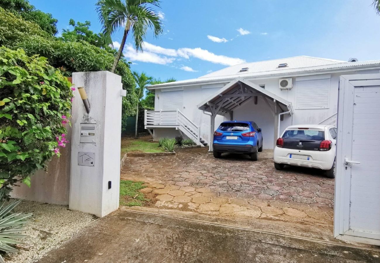 Villa in Sainte-Anne - Villa Ste anne G169A 4ch vue mer piscine