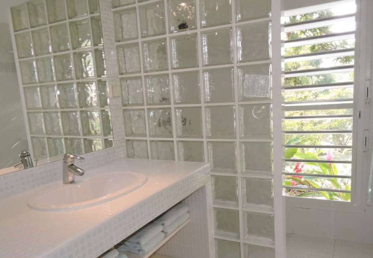 Villa in Sainte-Anne - Villa à Sainte Anne G135D - 3 ch piscine 7 pers