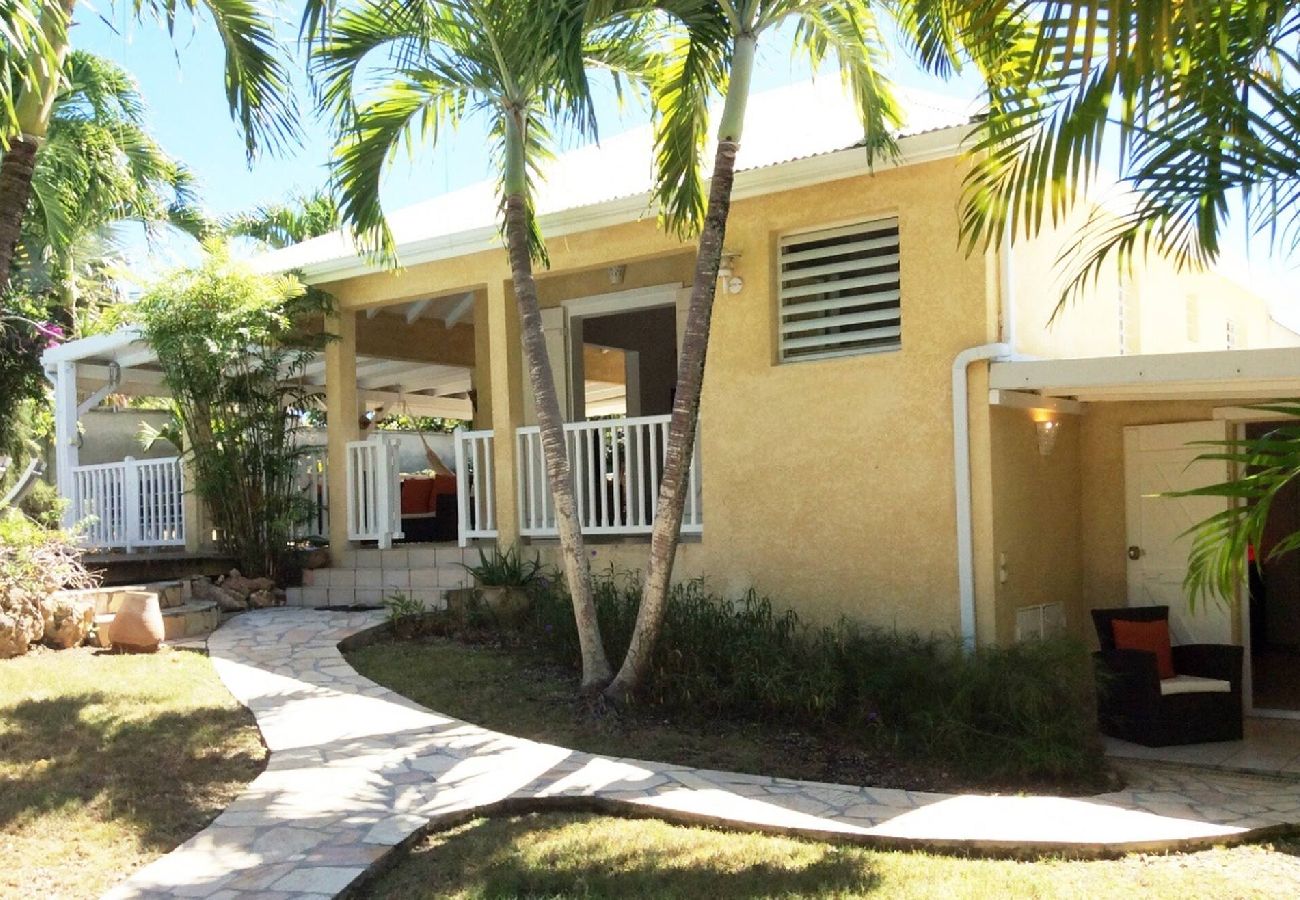 Villa in Sainte-Anne - Villa à Sainte Anne G135D - 3 ch piscine 7 pers