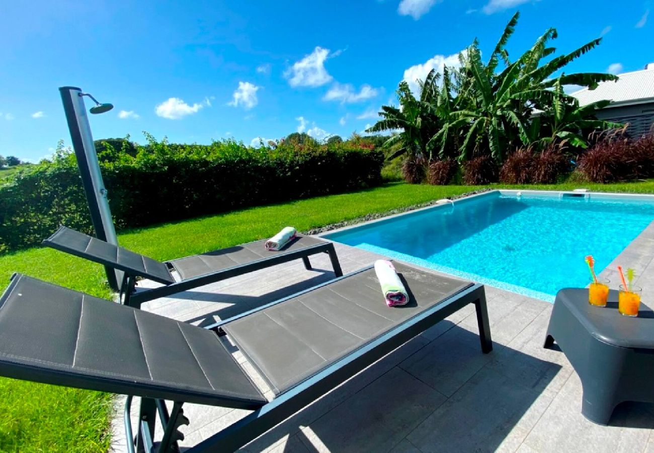 Villa in Le Gosier - Villa Gosier ref G111A 3ch 6 pers piscine