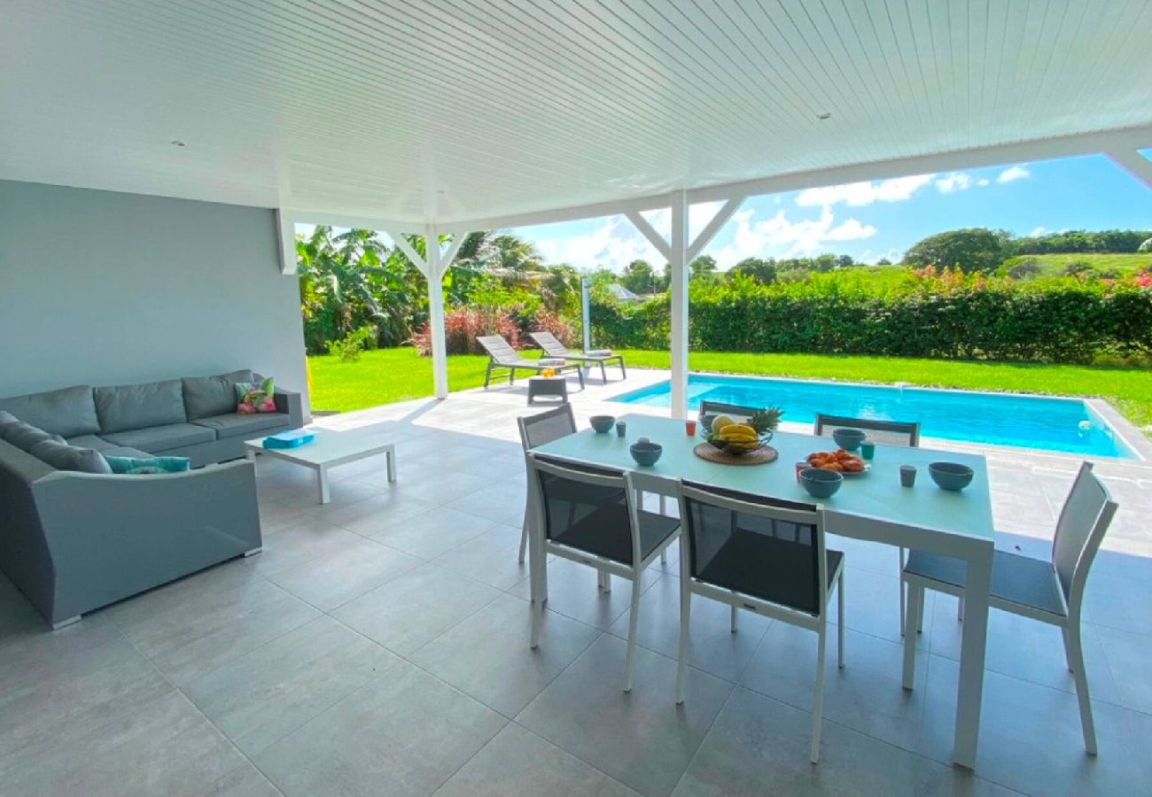 Villa in Le Gosier - Villa Gosier ref G111A 3ch 6 pers piscine