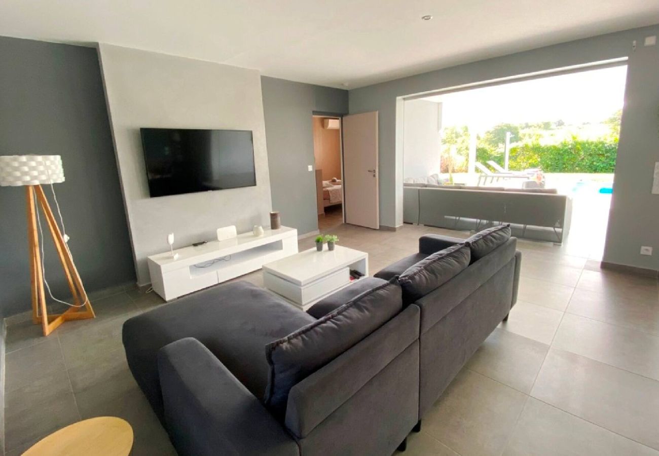 Villa in Le Gosier - Villa Gosier ref G111A 3ch 6 pers piscine