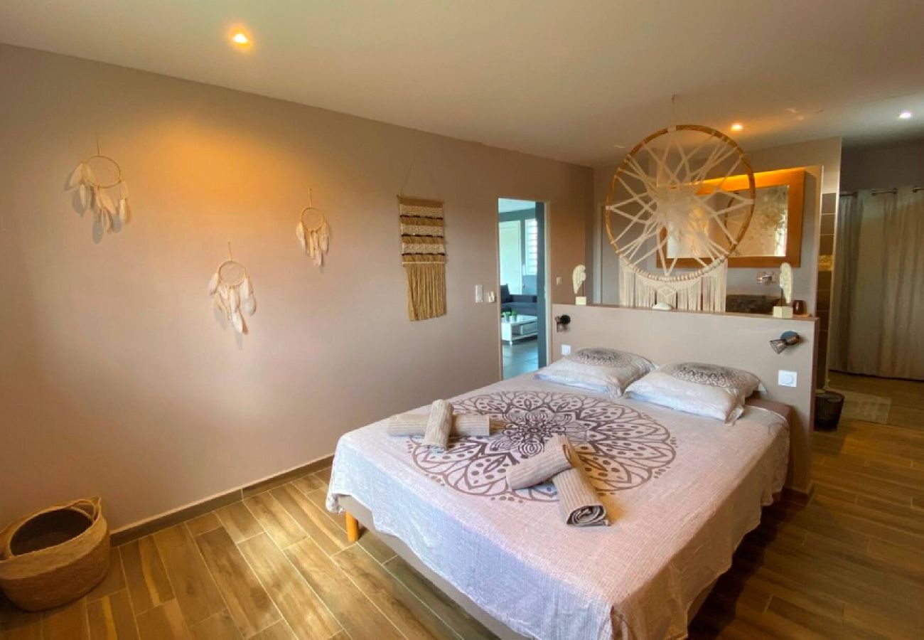 Villa in Le Gosier - Villa Gosier ref G111A 3ch 6 pers piscine