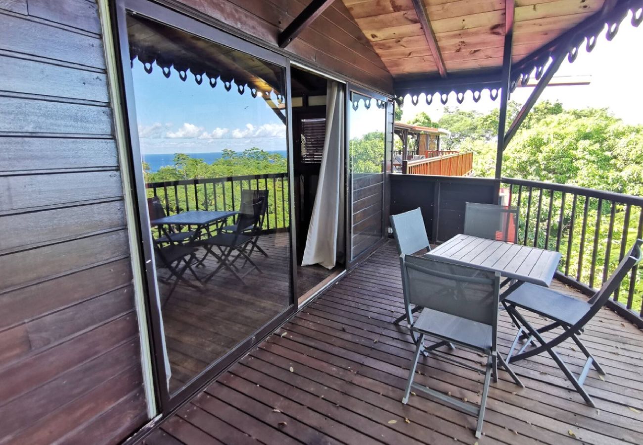 Villa in Deshaies - Villa à Deshaies G199 vue mer 11 pers piscine