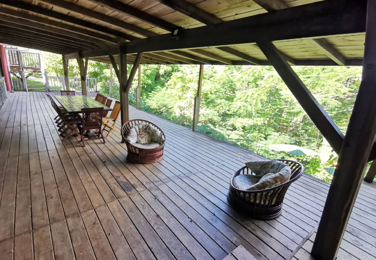 Villa in Deshaies - Villa à Deshaies G199 vue mer 11 pers piscine
