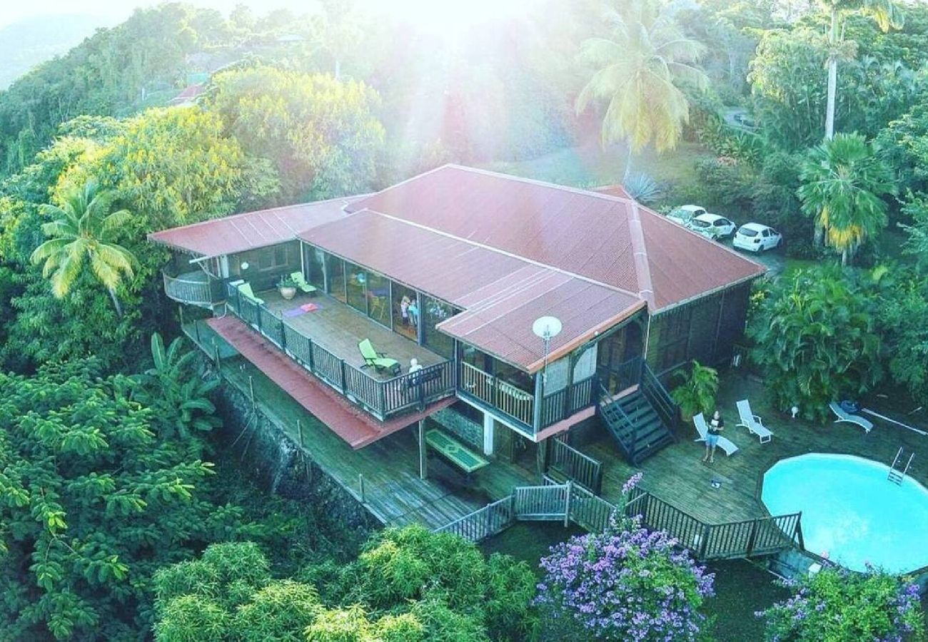 Villa in Deshaies - Villa à Deshaies G199 vue mer 11 pers piscine