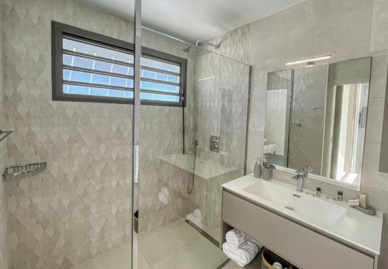 Villa in Saint-François - Villa Saint François 4 ch piscine vue mer G201D