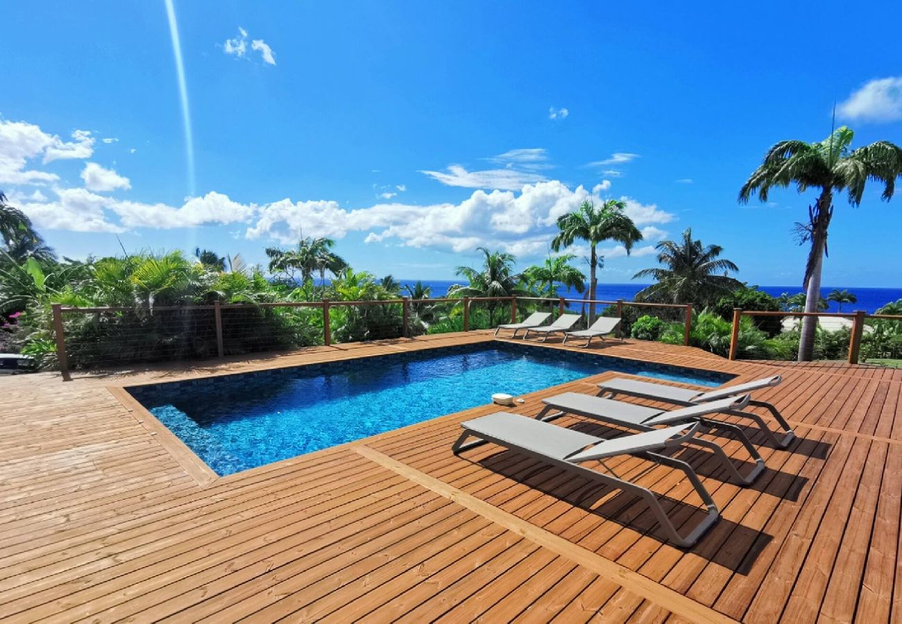 Villa in Deshaies - Villa à Deshaies G209 vue mer 8 pers piscine