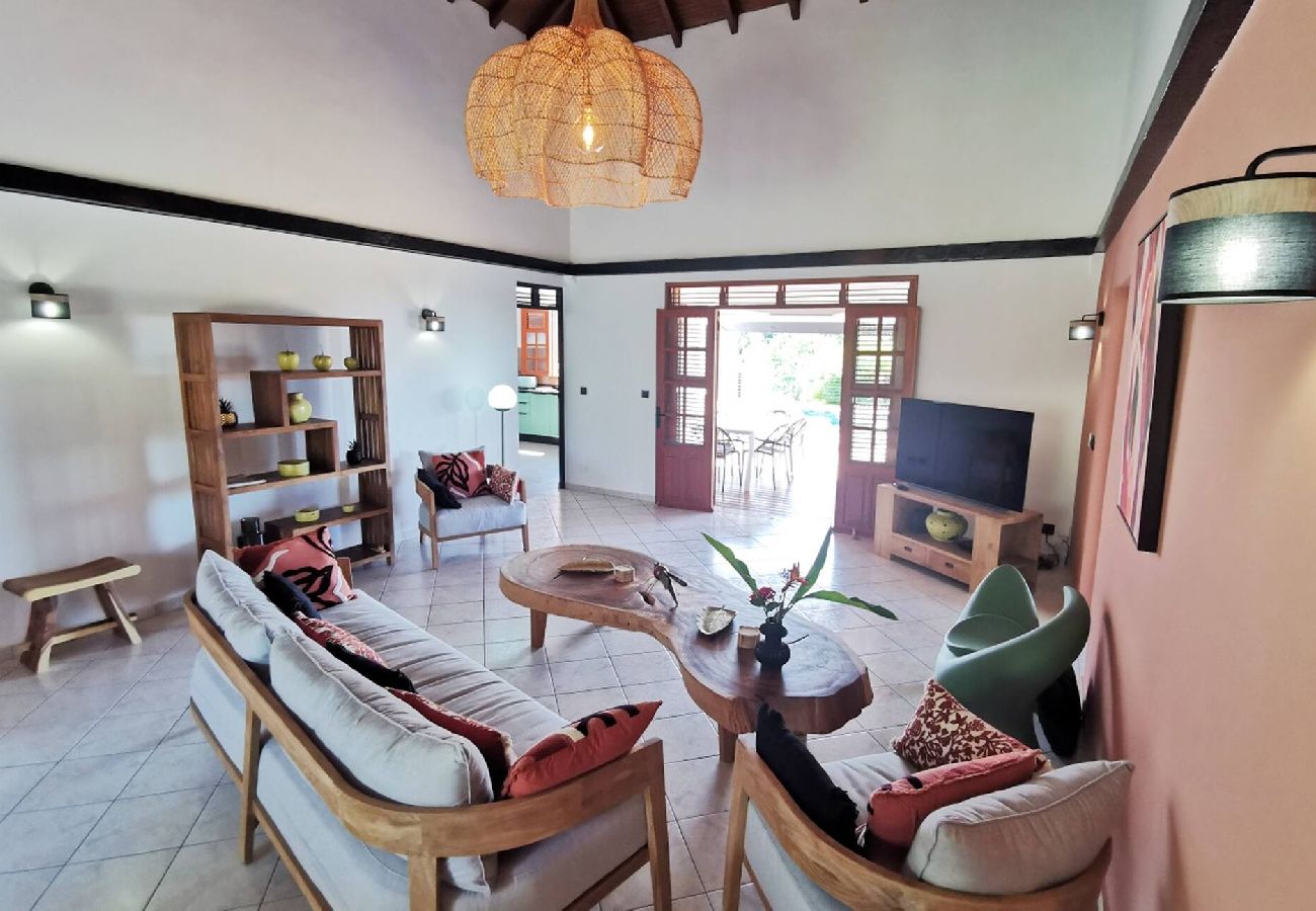 Villa in Deshaies - Villa à Deshaies G209 vue mer 8 pers piscine