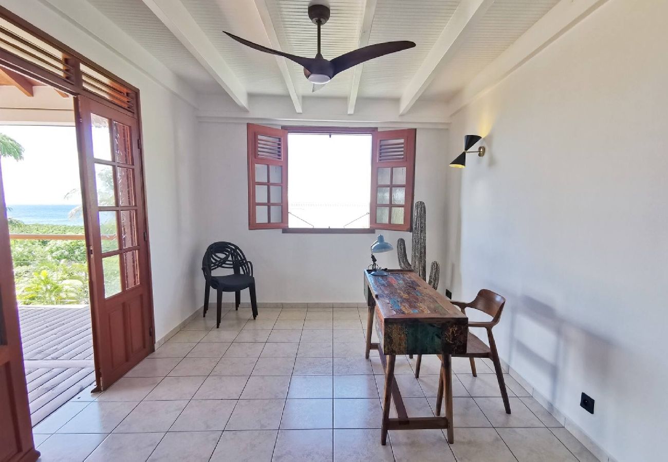 Villa in Deshaies - Villa à Deshaies G209 vue mer 8 pers piscine