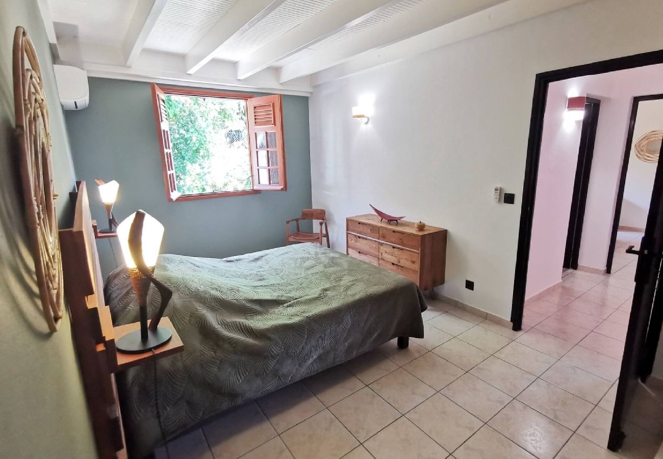 Villa in Deshaies - Villa à Deshaies G209 vue mer 8 pers piscine