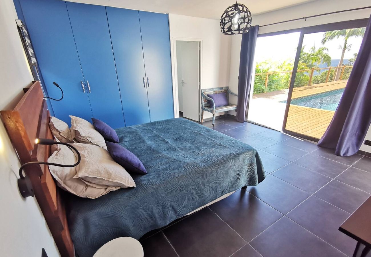 Villa in Deshaies - Villa à Deshaies G209 vue mer 8 pers piscine