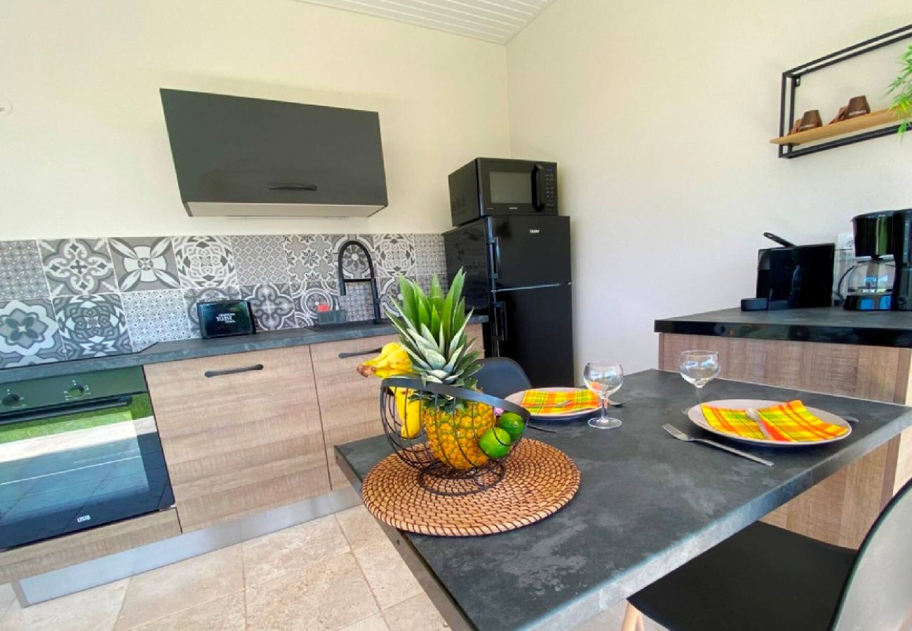 Villa in Le Gosier - Mini villa Gosier ref G015B 1ch 2 pers jacuzzi