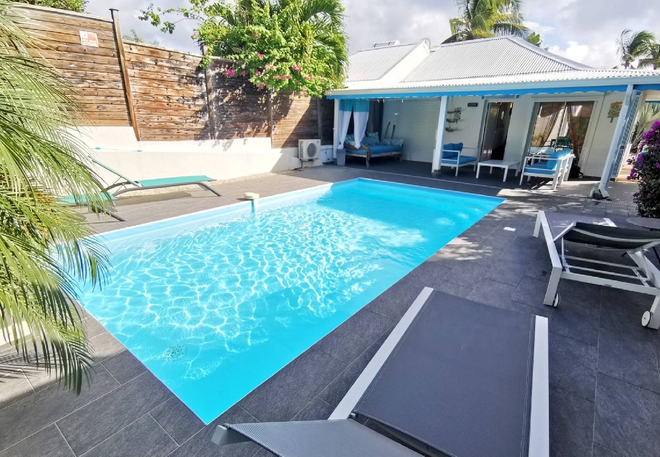 Villa in Saint-François - Villa ref G019a Saint François 1 ch piscine 4 pers