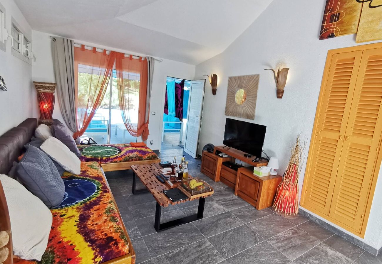 Villa in Saint-François - Villa ref G019a Saint François 1 ch piscine 4 pers