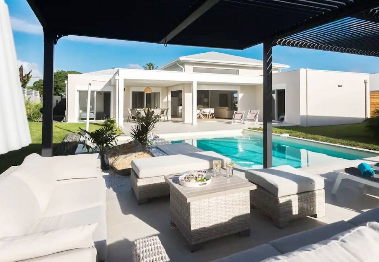 Villa in Le Gosier - Villa Gosier ref G167E 4ch 8 pers piscine
