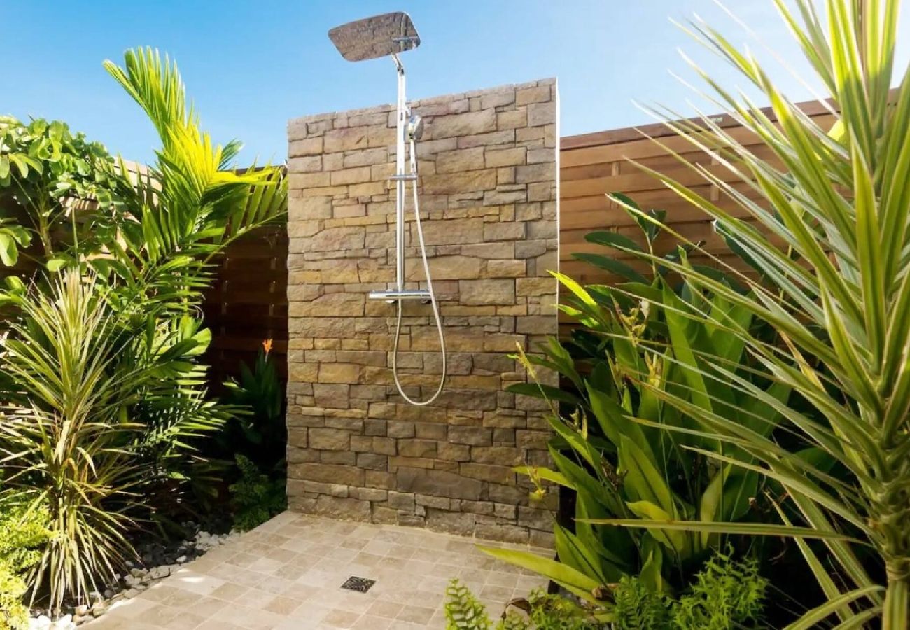 Villa in Le Gosier - Villa Gosier ref G167E 4ch 8 pers piscine