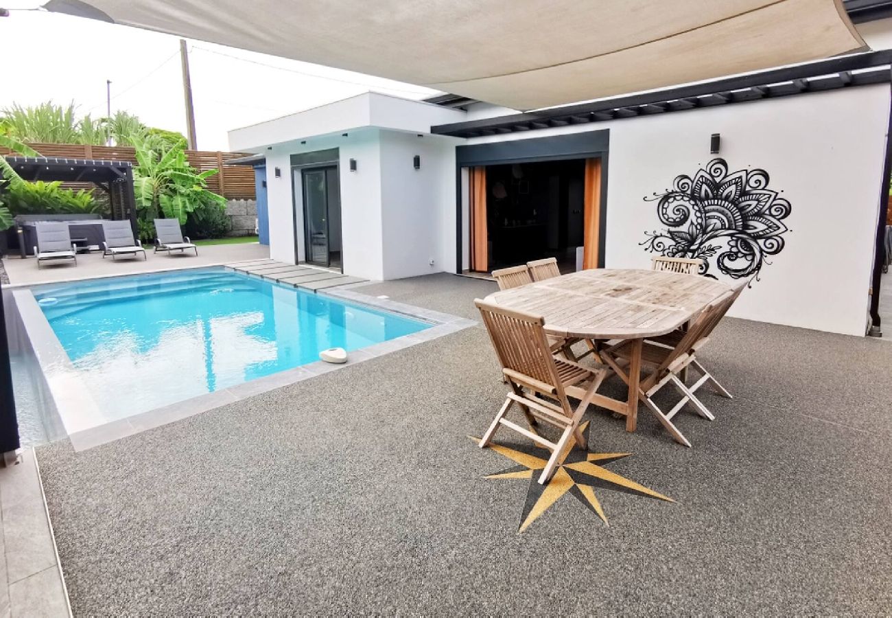 Villa in Sainte-Rose - Villa à Sainte Rose G156A piscine 3ch 8 pers