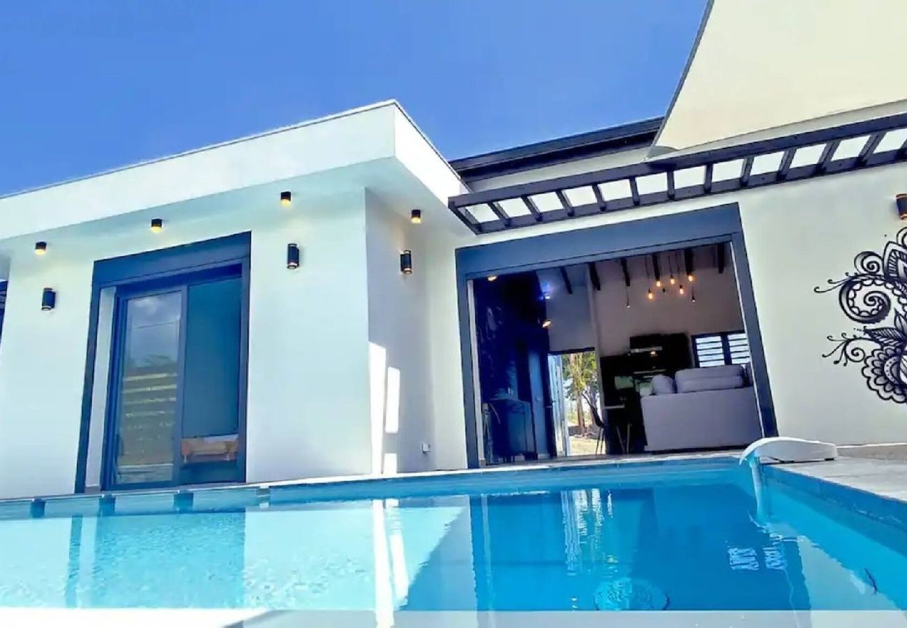Villa in Sainte-Rose - Villa à Sainte Rose G156A piscine 3ch 8 pers