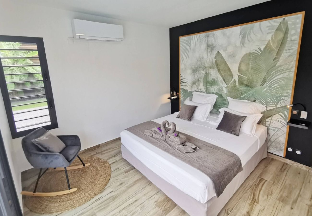 Villa in Sainte-Rose - Villa à Sainte Rose G156A piscine 3ch 8 pers