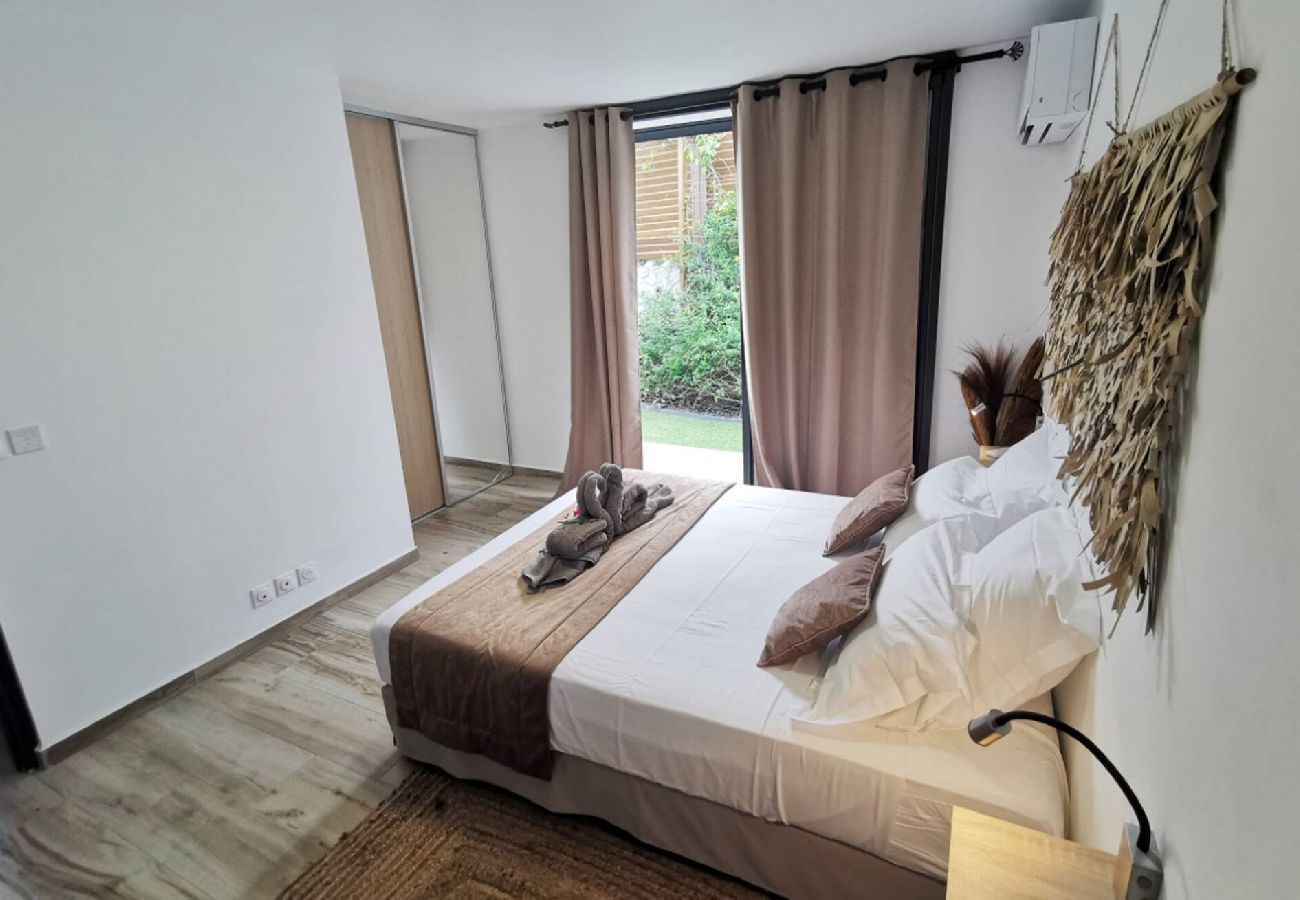 Villa in Sainte-Rose - Villa à Sainte Rose G156A piscine 3ch 8 pers