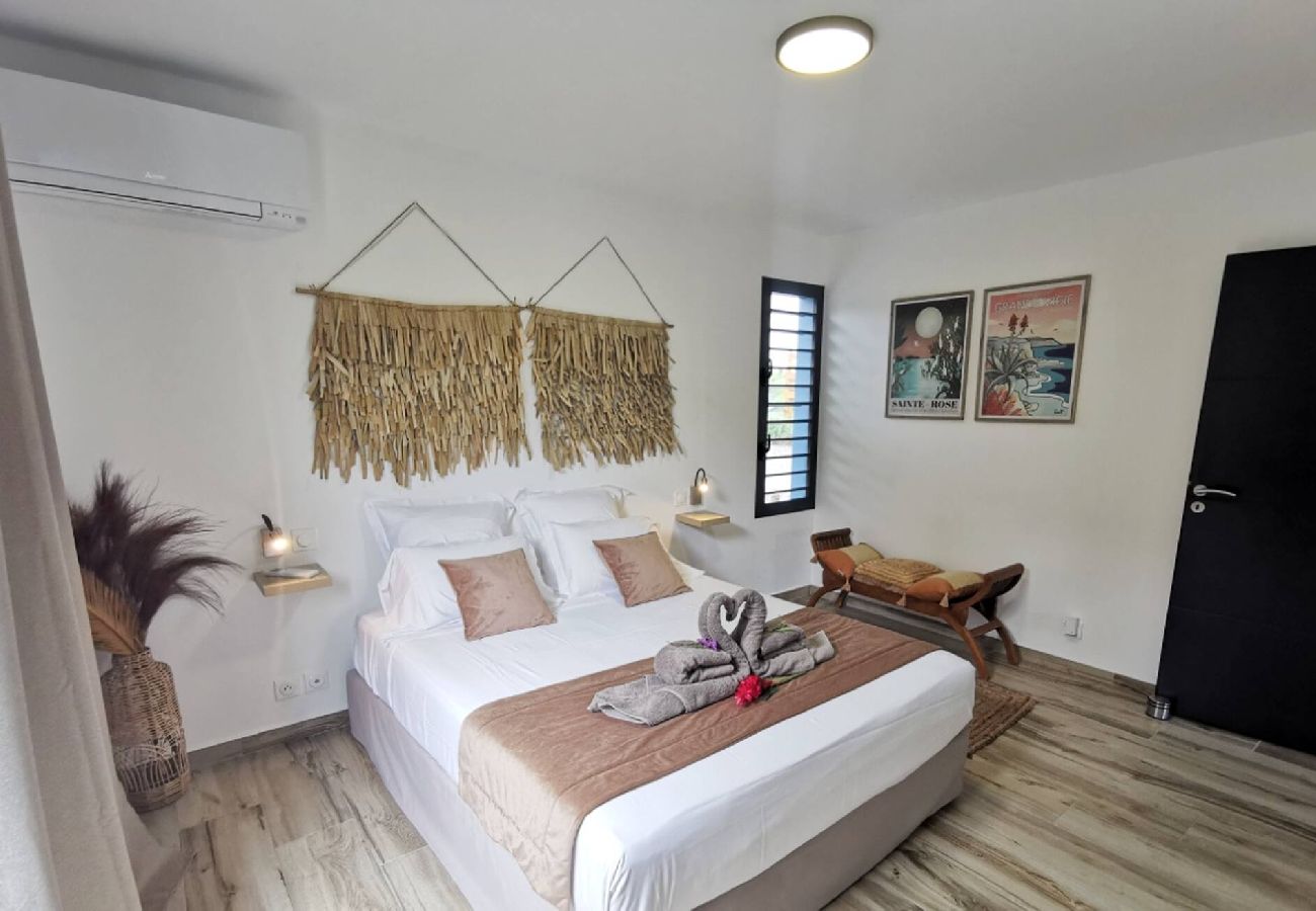 Villa in Sainte-Rose - Villa à Sainte Rose G156A piscine 3ch 8 pers