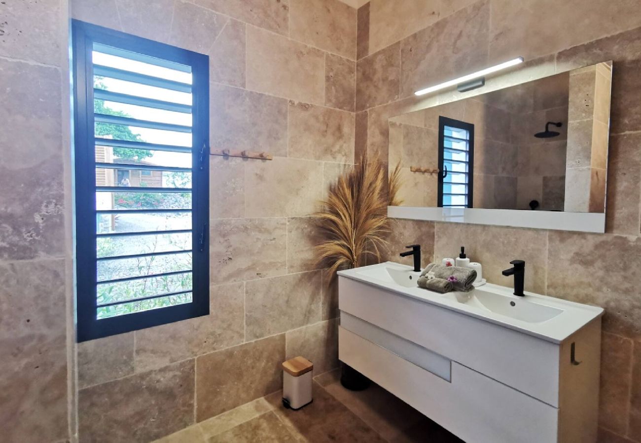Villa in Sainte-Rose - Villa à Sainte Rose G156A piscine 3ch 8 pers