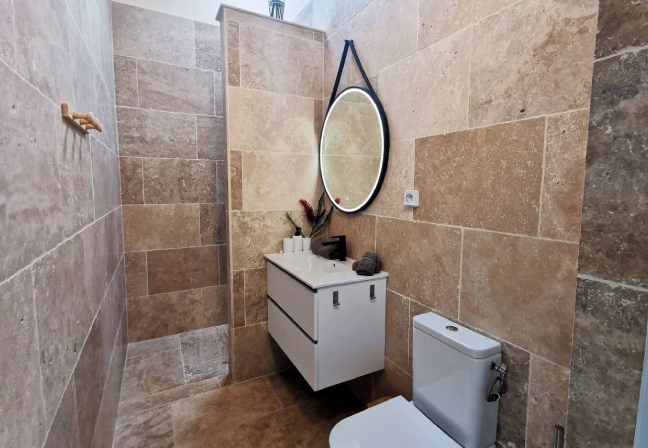 Villa in Sainte-Rose - Villa à Sainte Rose G156A piscine 3ch 8 pers