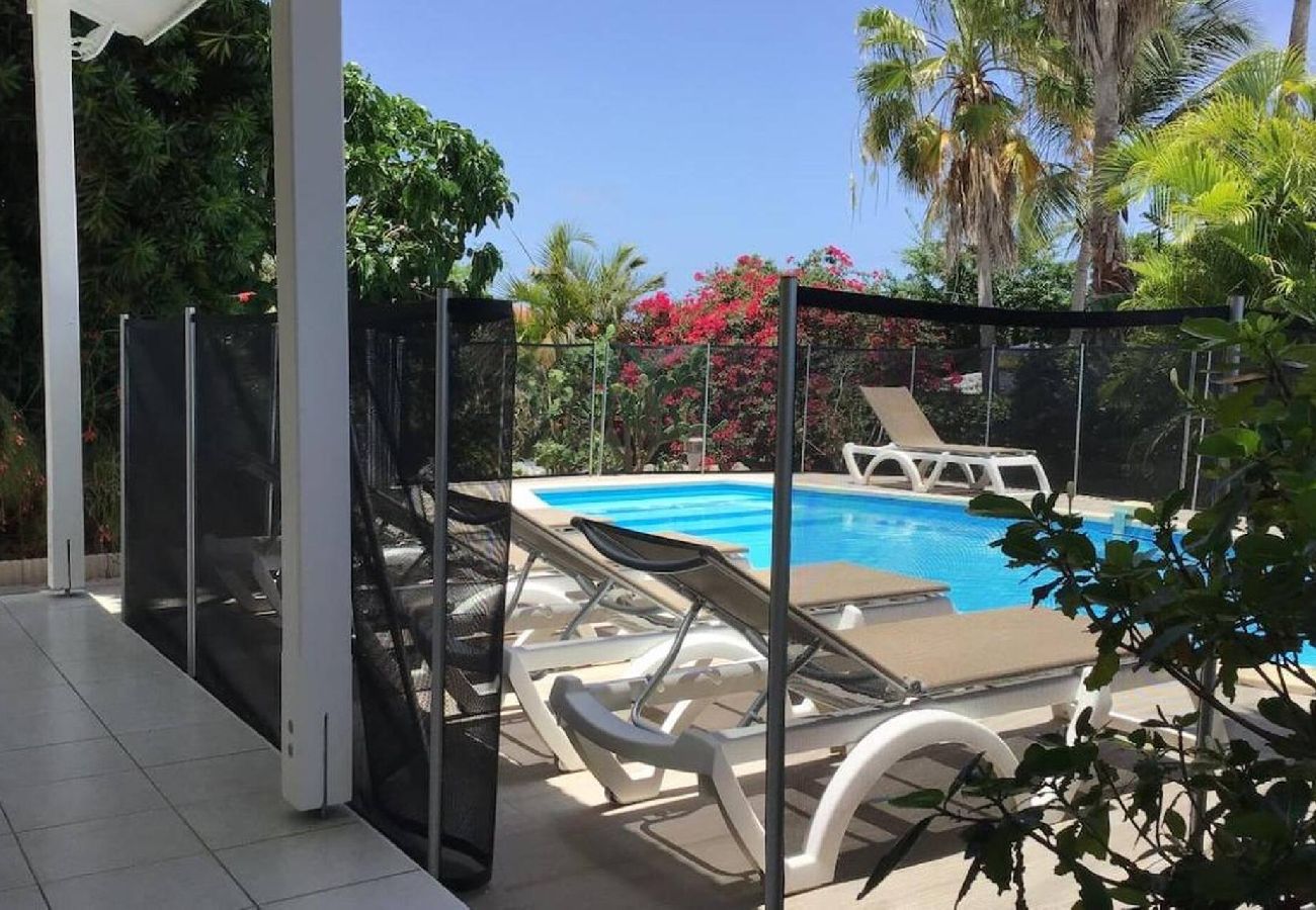 Villa in Sainte-Anne - Villa à Sainte Anne G166B 5 ch 12 pers piscine vue