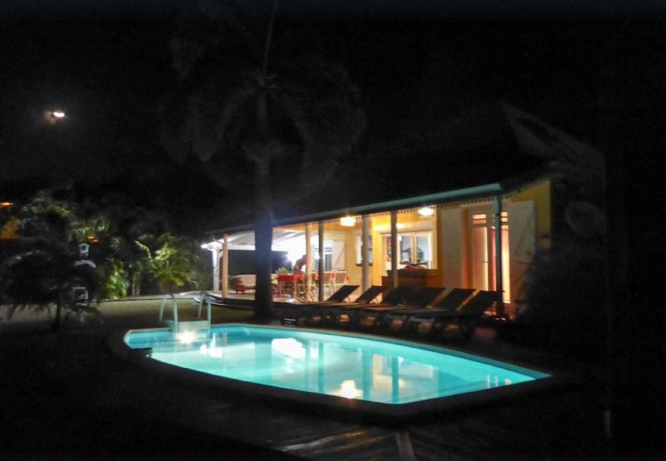 Villa in Sainte-Anne - Villa à Sainte Anne G166B 5 ch 12 pers piscine vue