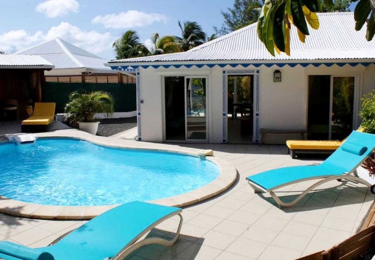 Villa in Saint-François - Villa ref G019 Saint François 1 ch piscine 4 pers