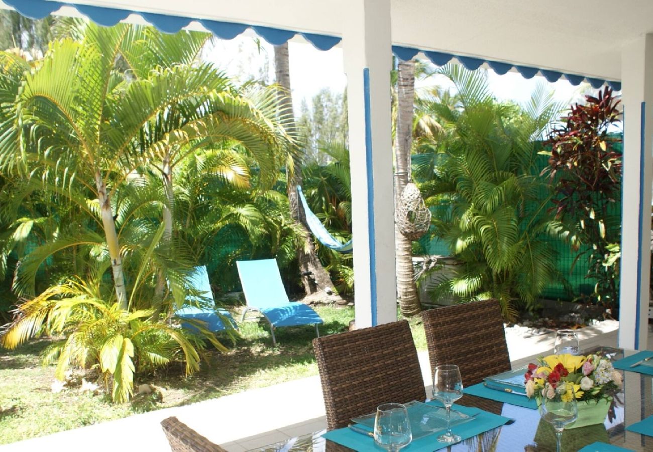 Villa in Saint-François - Villa ref G019 Saint François 1 ch piscine 4 pers
