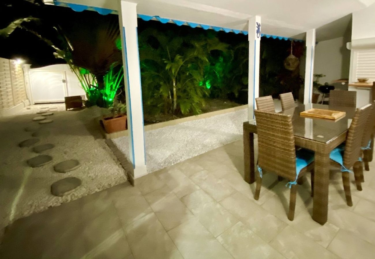 Villa in Saint-François - Villa ref G019 Saint François 1 ch piscine 4 pers