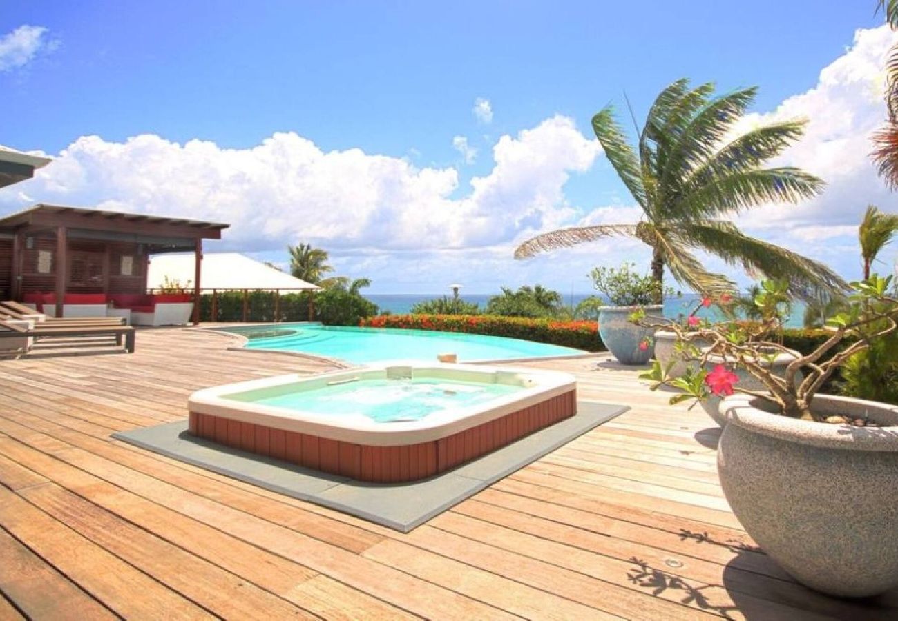 Villa in Sainte-Anne - Villa à Sainte Anne Ref G188 4 ch piscine vue mer