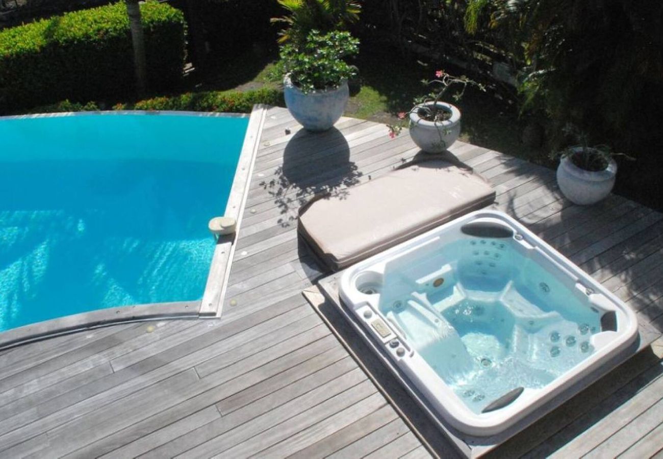 Villa in Sainte-Anne - Villa à Sainte Anne Ref G188 4 ch piscine vue mer