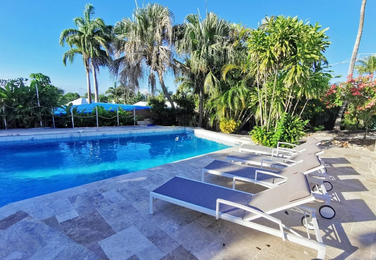 Villa in Saint-François - Villa à Saint François G136 - 3 ch piscine 8 pers
