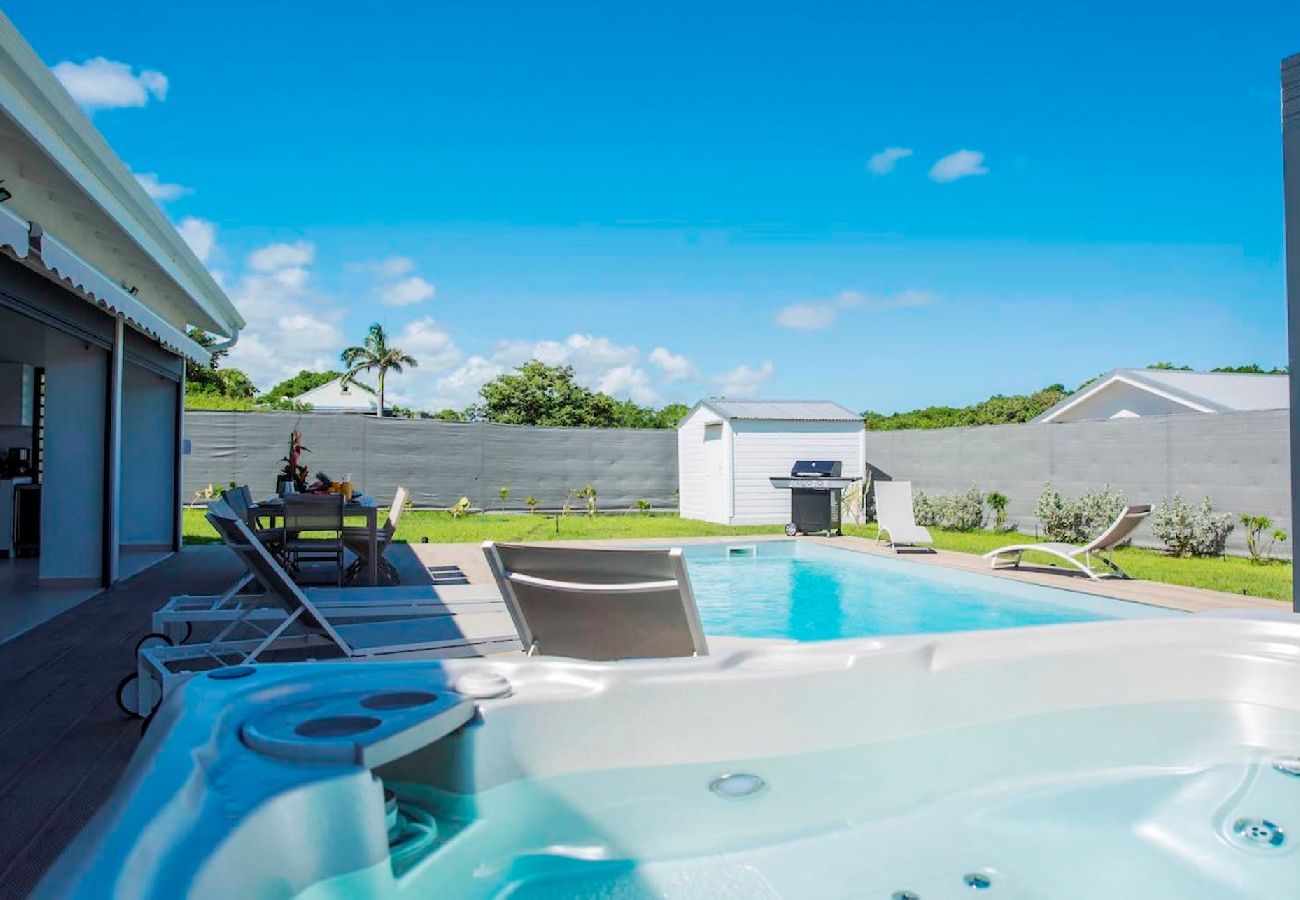 Villa in Saint-François - Villa à St François G163B - 4 chambres piscine