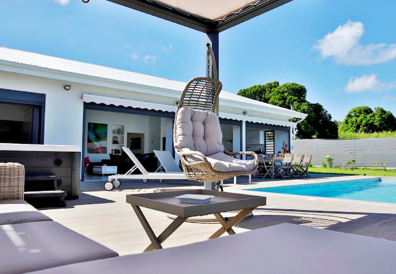 Villa in Saint-François - Villa à St François G163B - 4 chambres piscine