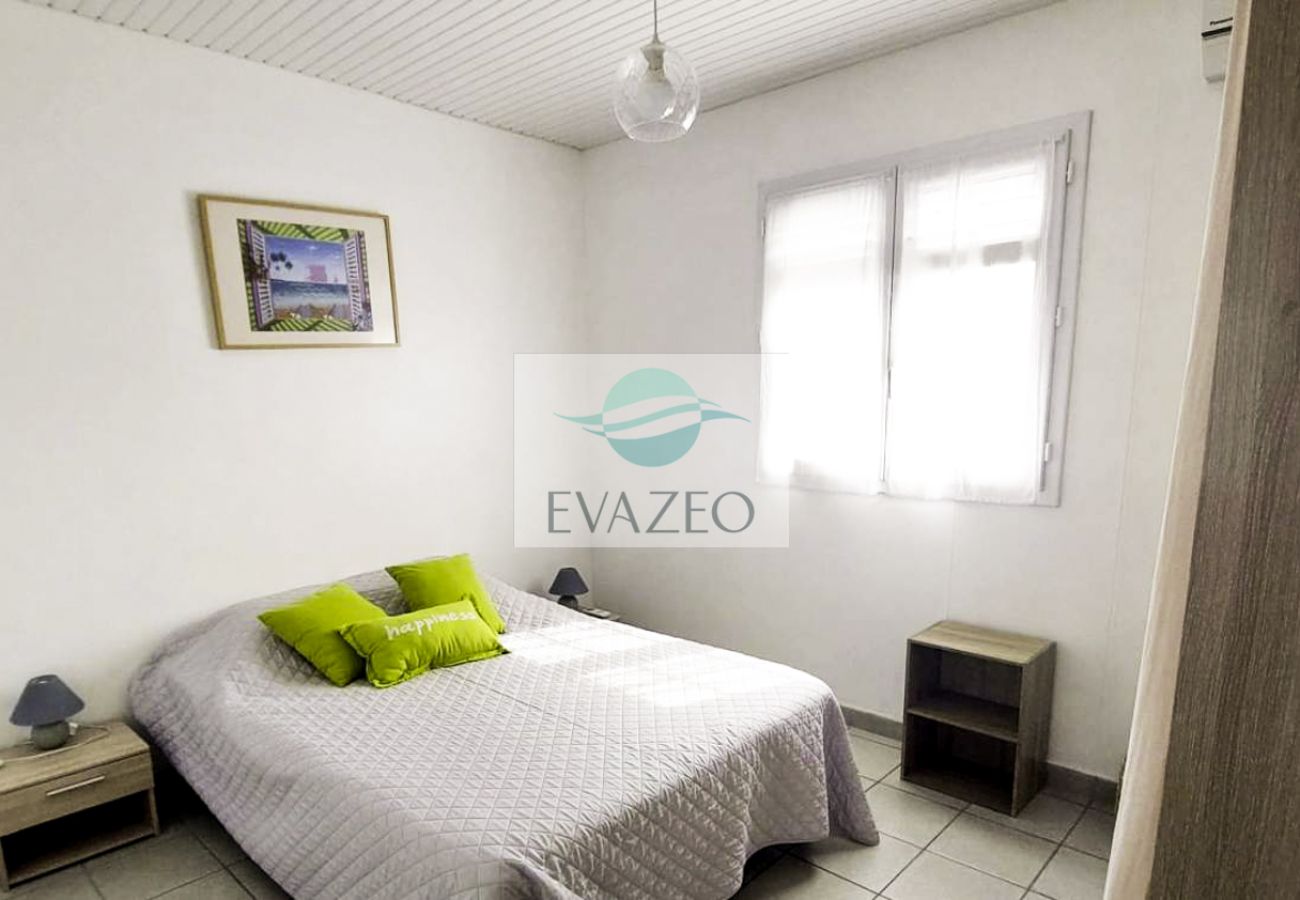 Bungalow in Le Diamant - Bungalow au Diamant en Martinique - Ref : M029A
