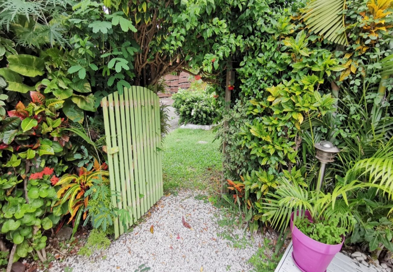 Villa in Sainte-Anne - Villa à Sainte Anne en Martinique - Ref : M036