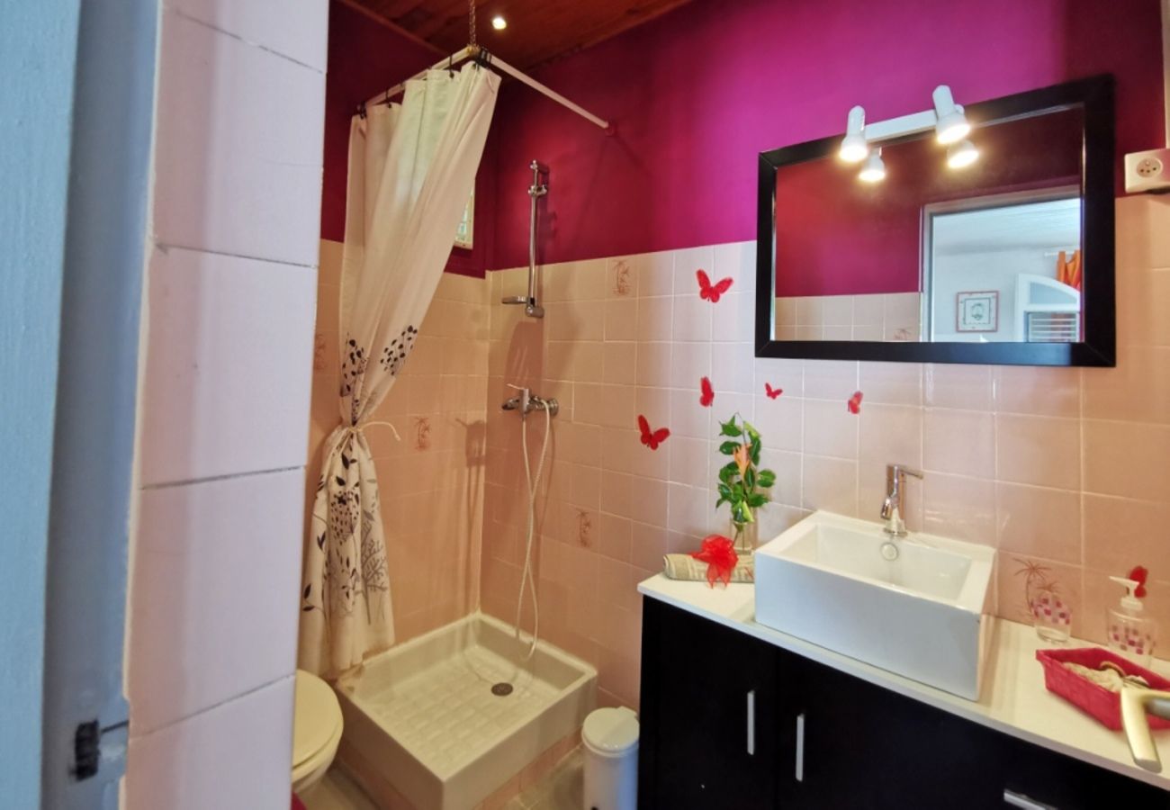 Villa in Sainte-Anne - Villa à Sainte Anne en Martinique - Ref : M045